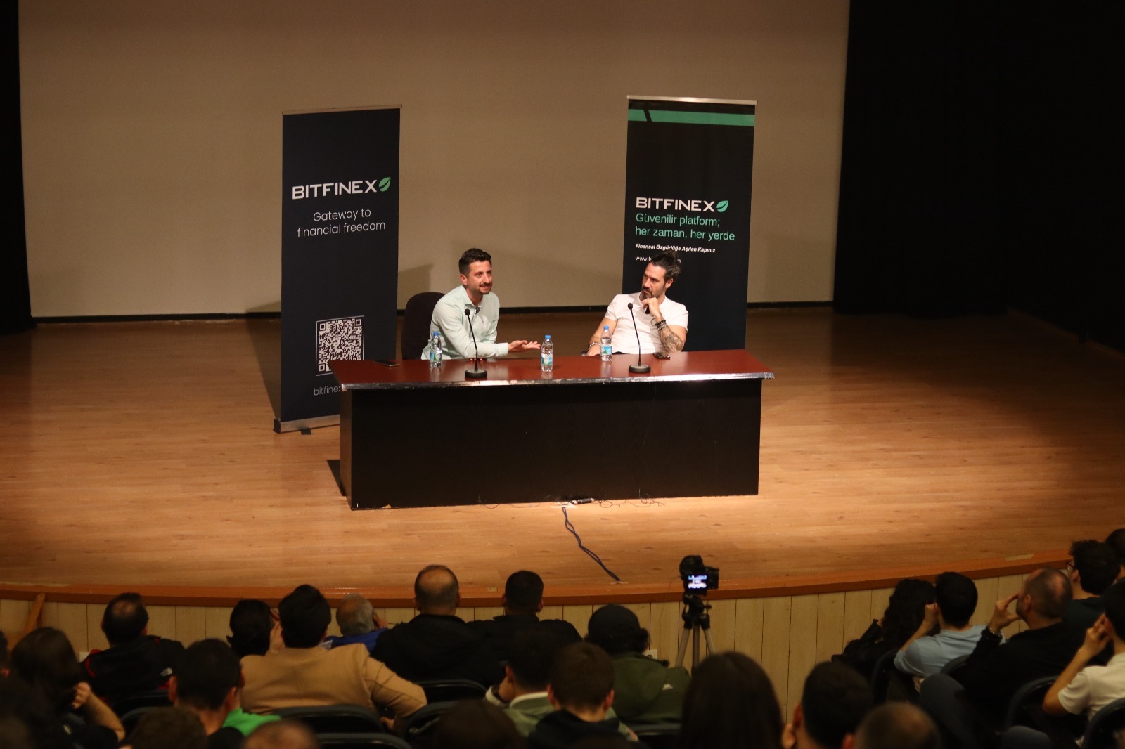 Bitfinex Finansal Özgürlük Turu, Ege Bölgesi’ni ziyaret etti