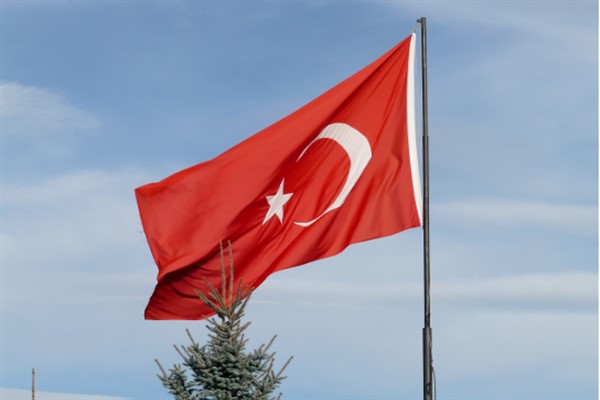 Bakan Ersoy, Malatya’da depremde hayatını kaybedenlerin mezarlarını ziyaret etti