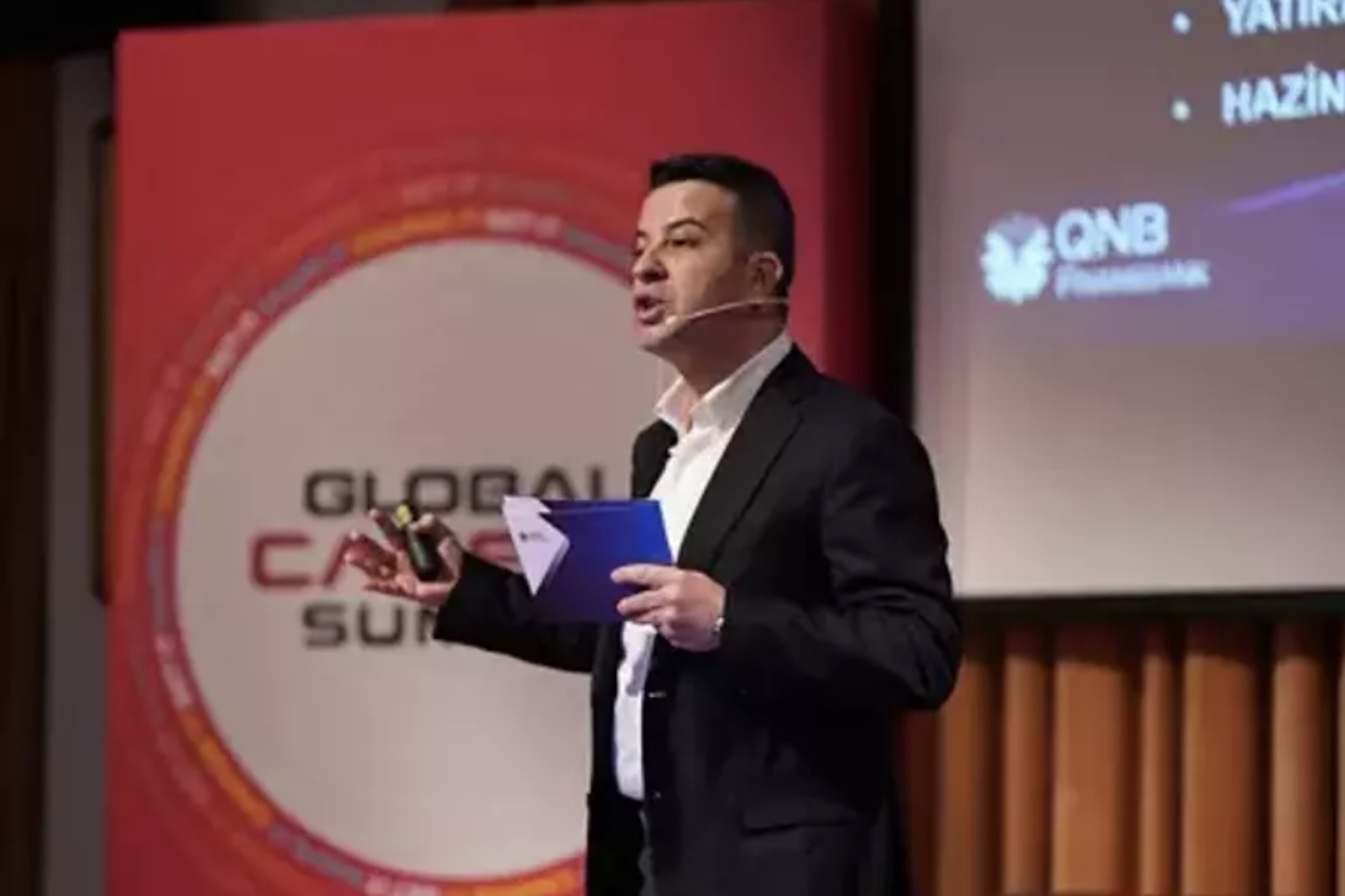 Türkiye’nin dört bir yanından üniversiteliler iş dünyasından liderlerle buluştu