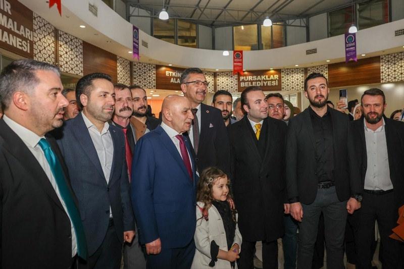 Turgut Altınok'tan Ankaralılara havalimanı metrosu müjdesi