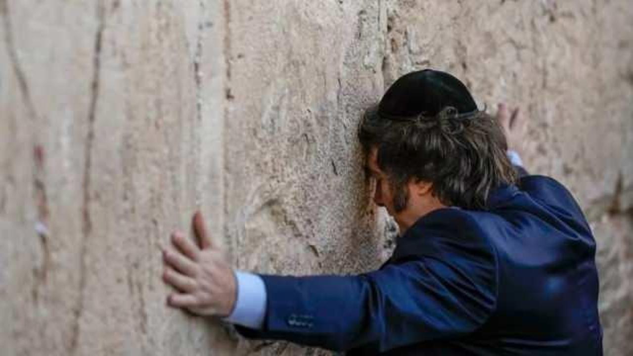 Arjantin Devlet Başkanı Milei ağlama duvarında ağladı