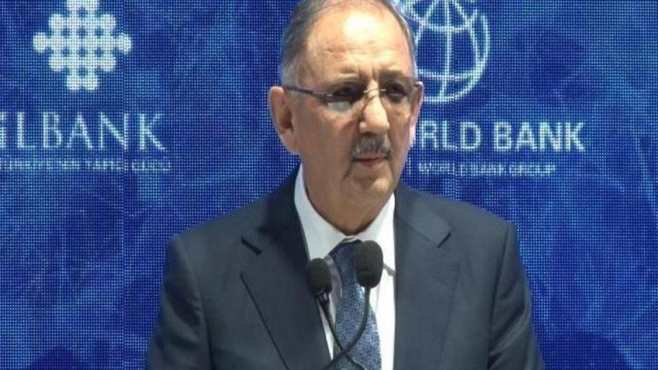 Bakan Özhaseki: 680 bin civarında konut, 70 bin civarında iş yeri yıkıldı