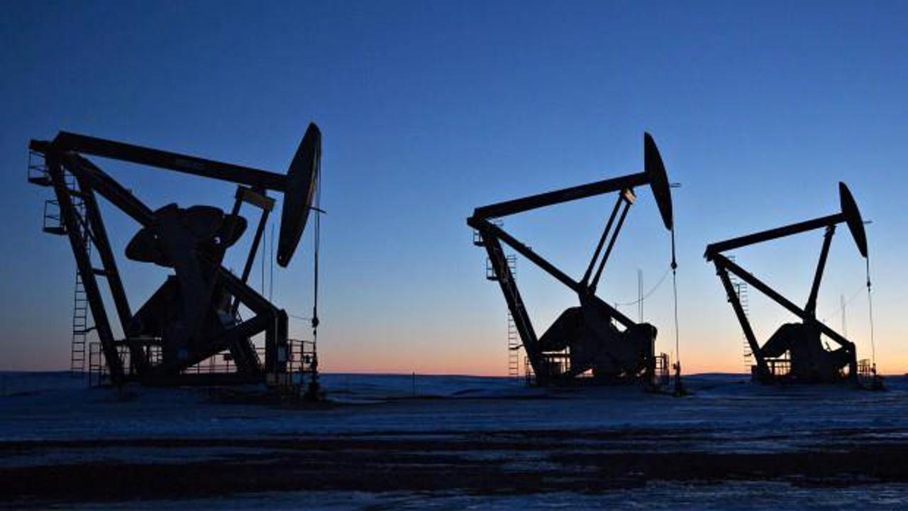 Brent petrolün varil fiyatı 82,66 dolar