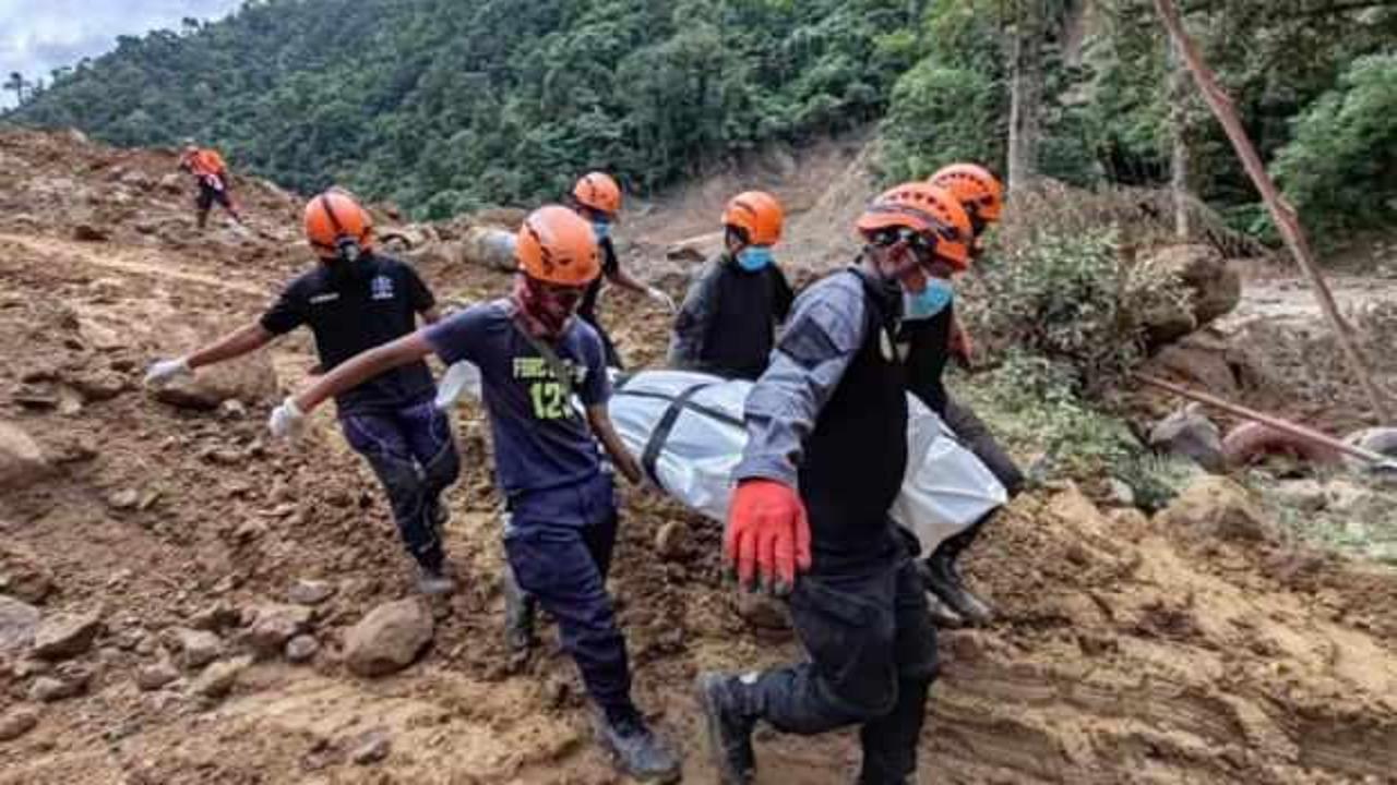 Filipinler’de toprak kayması: 92 ölü