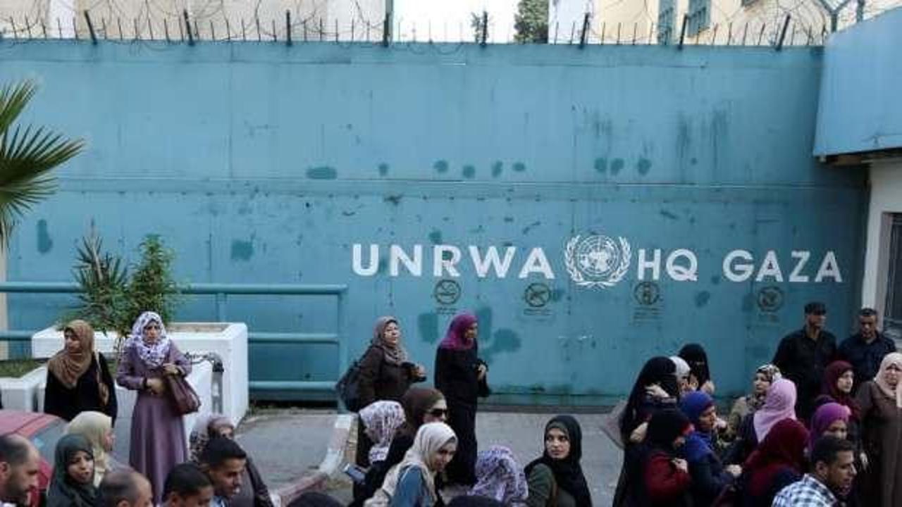 İrlanda’dan UNRWA’ya 20 milyar euro’luk maddi yardım