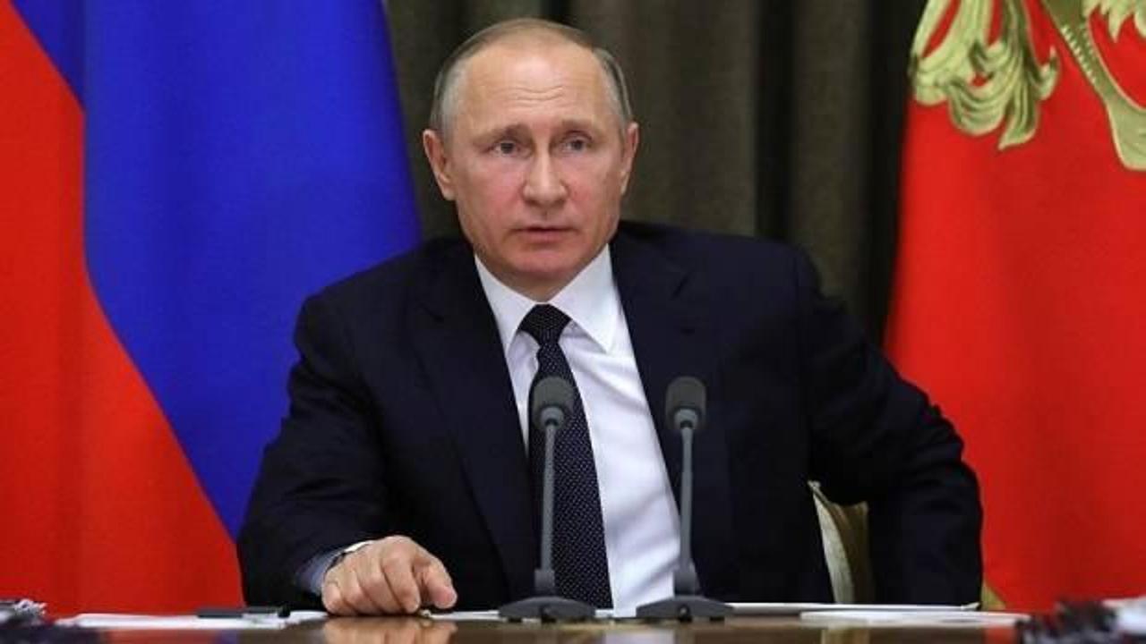 Putin imzaladı! Dünya devi bankanın Rusya’daki iştiraki satıldı