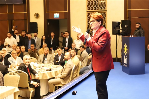 Akşener: “Bu sahtekarlıkların gereğini yapmak benim için namus borcu”