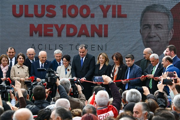 Ulus 100. Yıl Meydanı açıldı