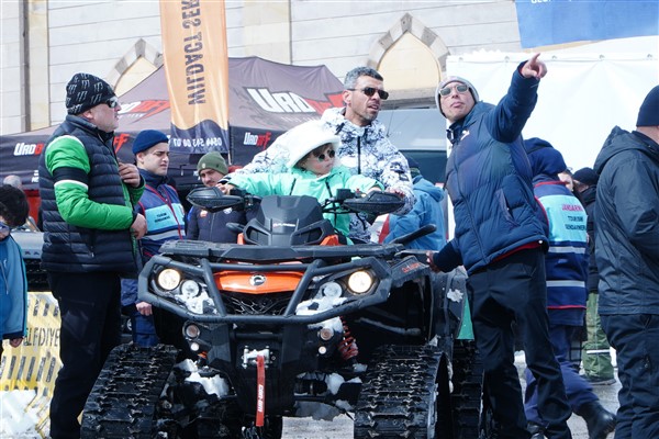 TMF Milli Takımlar Kaptanı Sofuoğlu, Dünya Snowcross Şampiyonası için Erciyes’te
