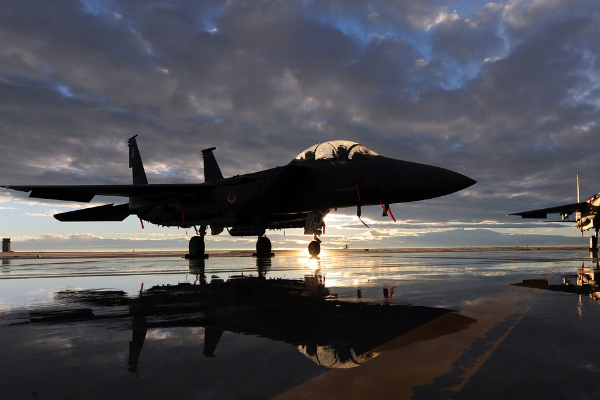 IDF: “Savaş uçağı, Han Yunus’taki teröristlerin mühimmat deposuna saldırdı”