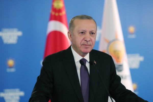 Erdoğan: “Milletimizin kutlu davasını pazarlık masalarında meze yapılmasına izin vermeyiz”