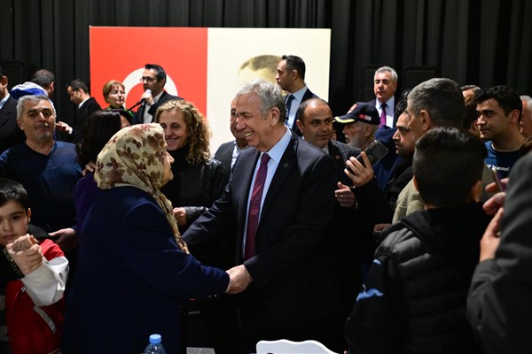 Başkan Yavaş, şehit aileleri ve gazilerle buluştu