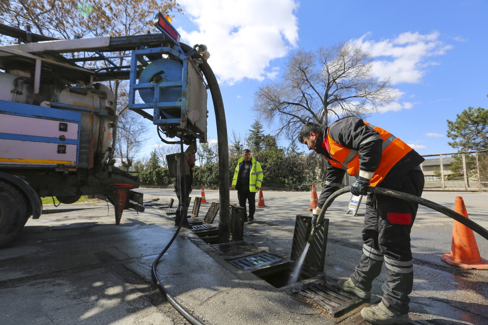 ASKİ’den Başkent genelinde temizlik