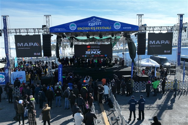 Erciyes’te Dünya Snowcross Şampiyonası’nın açılış seremonisi yapıldı