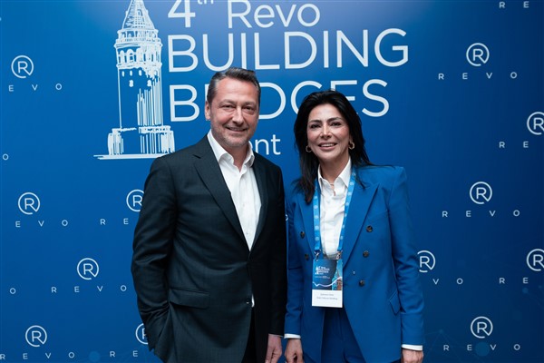İş ve cemiyet dünyası Building Bridges etkinliğinde bir araya geldi