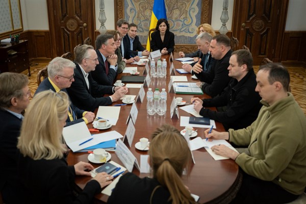 Yermak, Avrupa Parlamentosu Komite Başkanları heyetiyle bir araya geldi