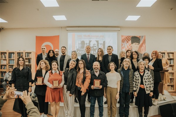 “100. Yılın Öyküsü, Şiiri” yarışmasında ödüller sahiplerini buldu