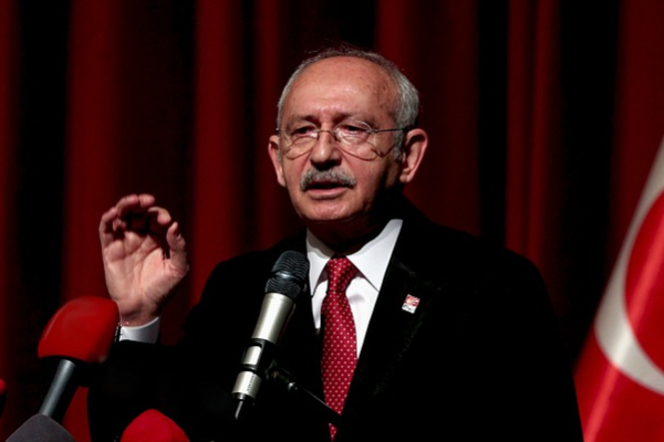 Kılıçdaroğlu, Sinan Ateş’in ailesini ziyaret etti