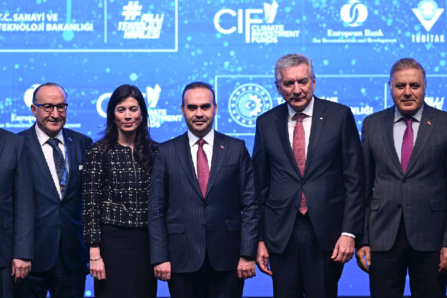 TÜRKİYE’NİN SEKTÖREL DÜŞÜK KARBONLU YOL HARİTASINI TANITTI