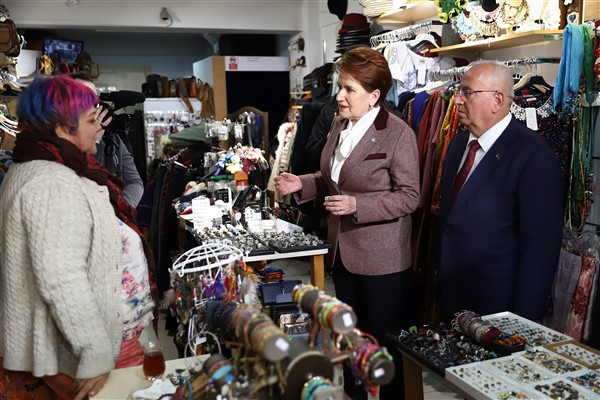 Akşener’den Altındağ esnafına ziyaret