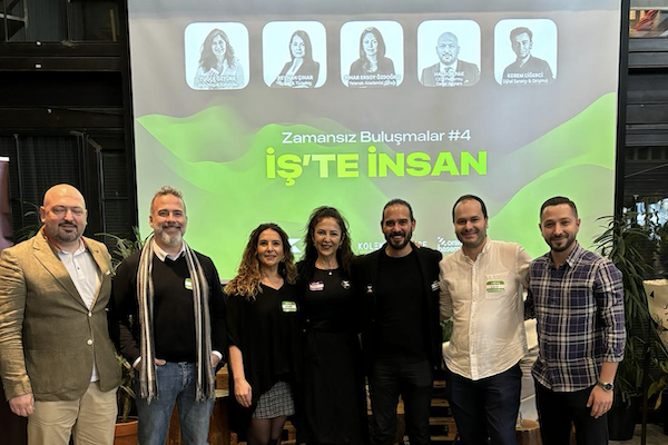 CEO Platformu ve Zamansız güçlerini birleştirdi