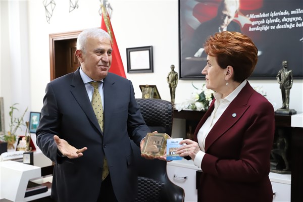 Akşener,  Efeler Belediye Başkanı Atay’ı ziyaret etti