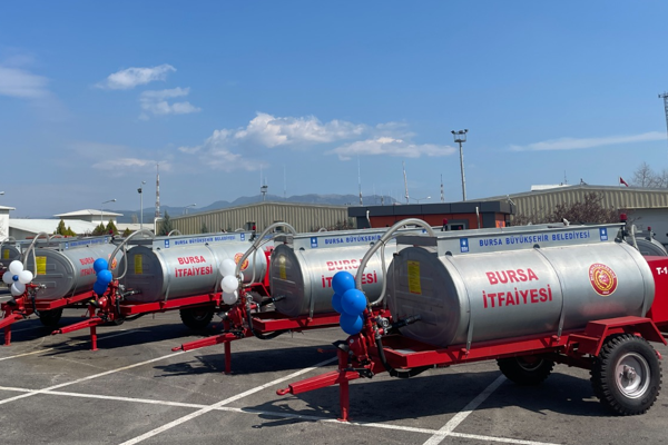 Bursa Belediyesi, 30 adet yangın söndürme su tankerini filosuna dahil etti