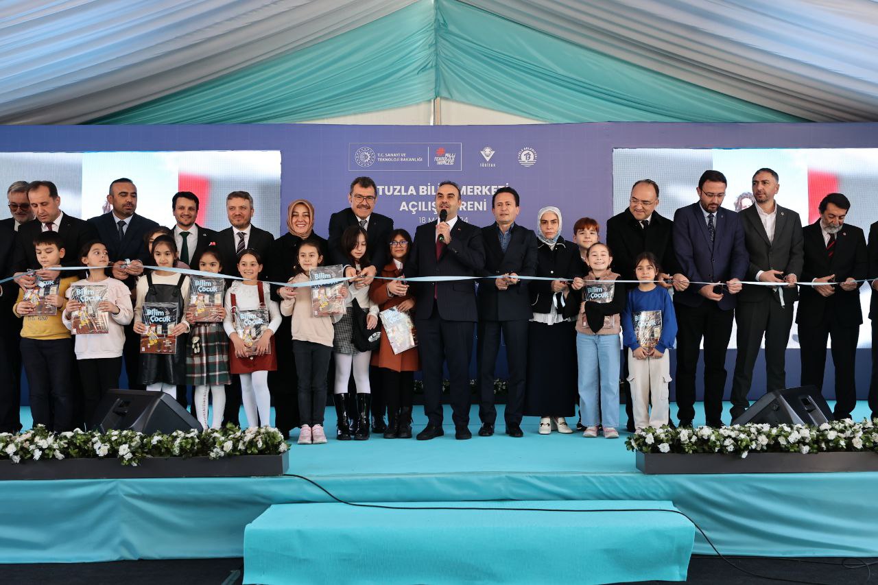 TUZLA BİLİM MERKEZİ AÇILDI