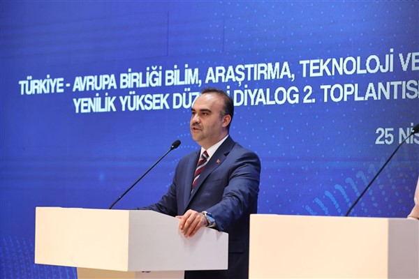 Bakan Kacır: 486 proje aracılığıyla 243 milyon avro hibe desteğini Türkiye’ye kazandırdık