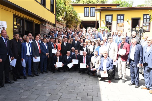 Osmangazili muhtarlar mazbatalarını aldı