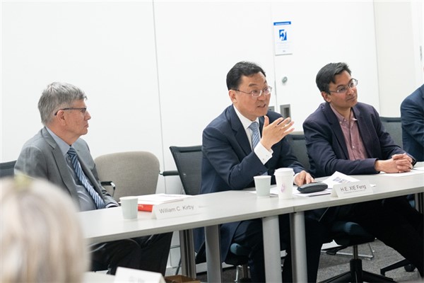 Çinli büyükelçi: “Çin, Atina veya Sparta değildir”