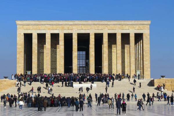 Bakan Tekin Anıtkabir’de