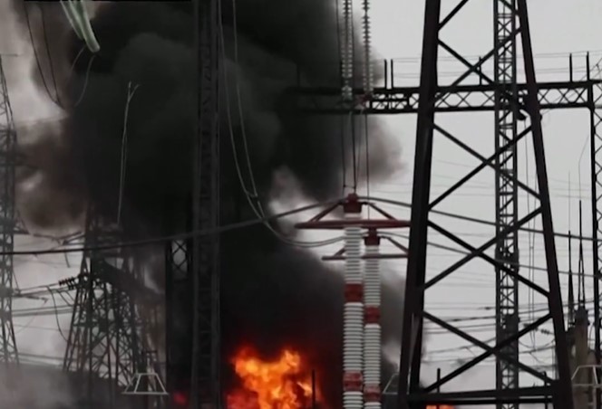 Haftalardır süren saldırılar Ukrayna kentlerini karanlığa gömdü