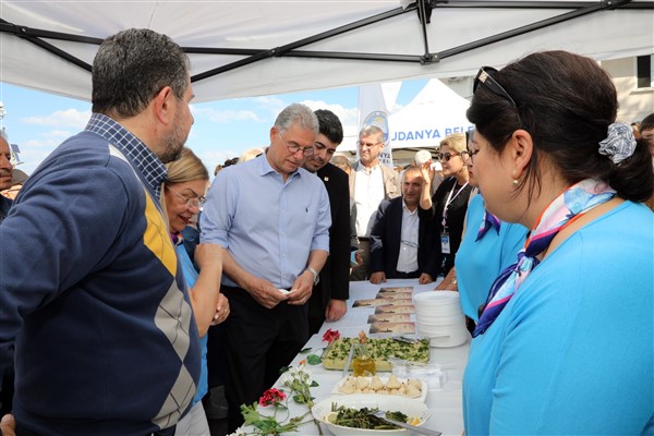 Girit Mutfağı Mudanyalıların beğenisine sunuldu