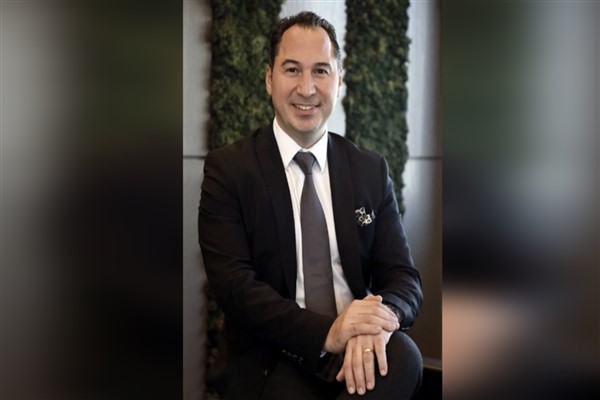 Esan Eczacıbaşı’nın yeni CEO’su Emre Kayışoğlu oldu