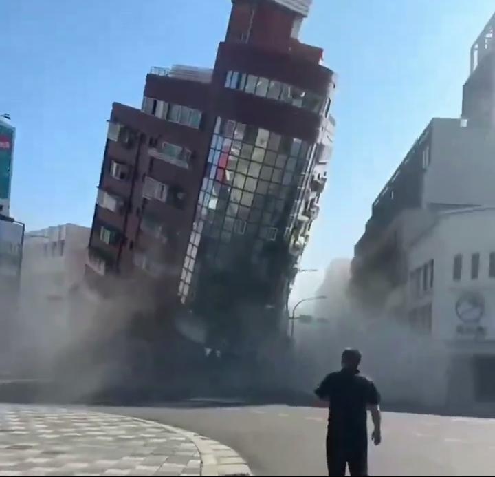 Tayvan’da şiddetli depremin ardından tsunami uyarısı