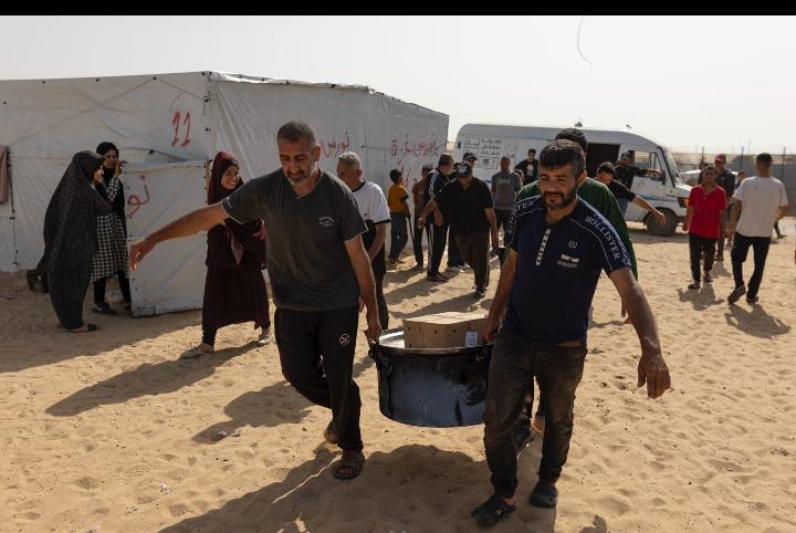 İsrail, uluslararası yardım çalışanlarını öldürdüğü için özür diledi