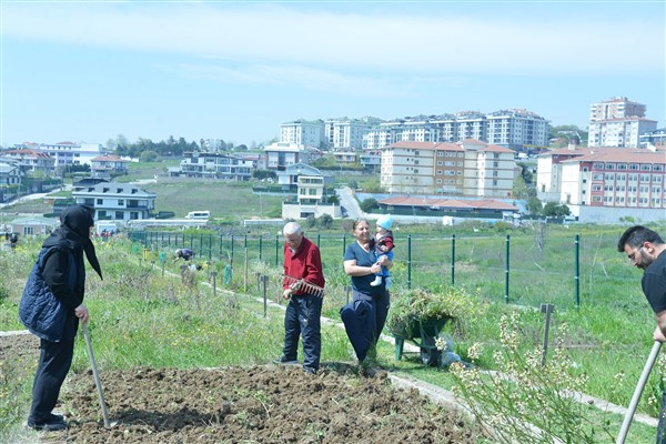 Beylikdüzü’nde hobi bahçeleri sahipleriyle buluştu