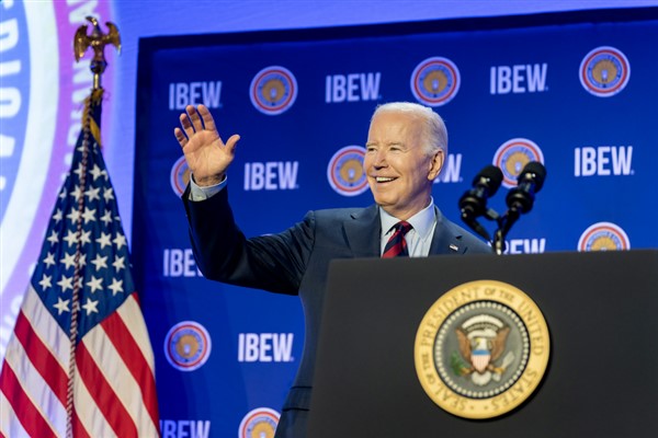 Biden: 15 milyon yeni istihdam rekoru kırdık