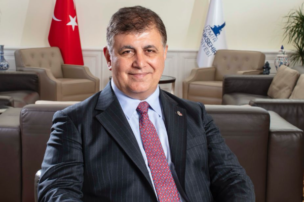 Başkan Tugay’a dünyadan tebrik mesajı