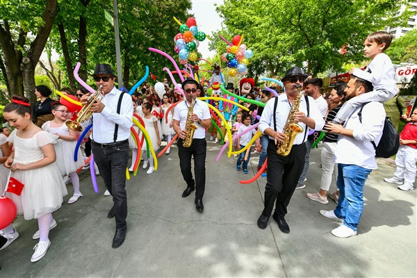 23 Nisan Ankara’da çeşitli etkinliklerle kutlandı