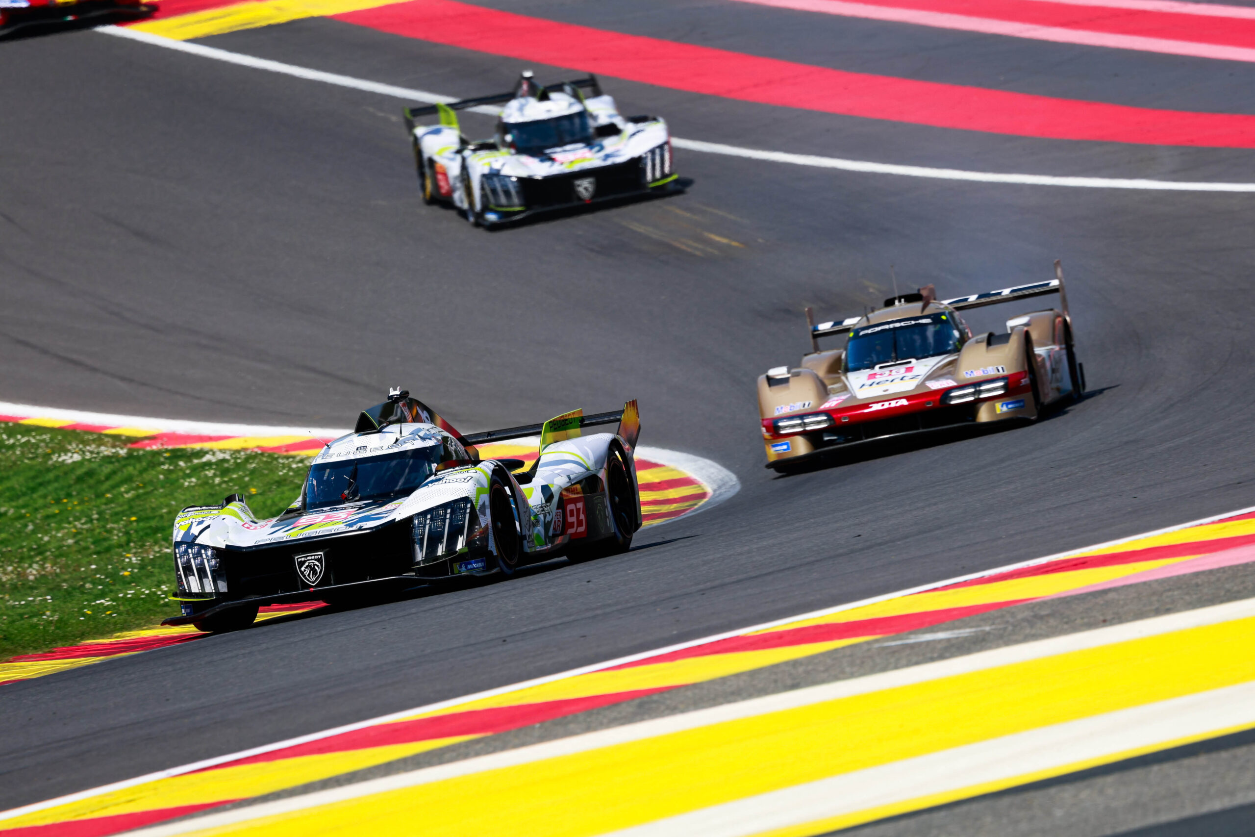 Peugeot, 24 Saat Le Mans yarışına 2024 Peugeot 9X8 ile çıkıyor