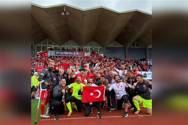 Turkcell’in ana sponsorluğundaki Ampute Milli Takımımız yarı finalde