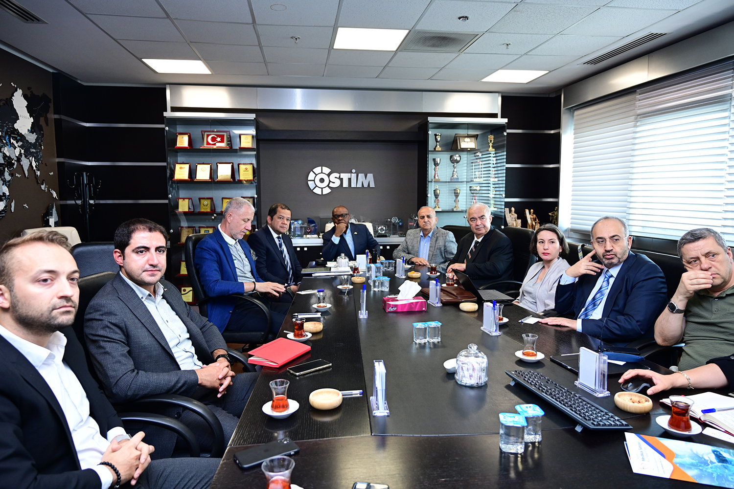 D-8 ve OSTİM’den Güçlü İş Birliği: 1.3 Milyar Nüfus, 145 Milyar Dolarlık Ticaret Hedefi