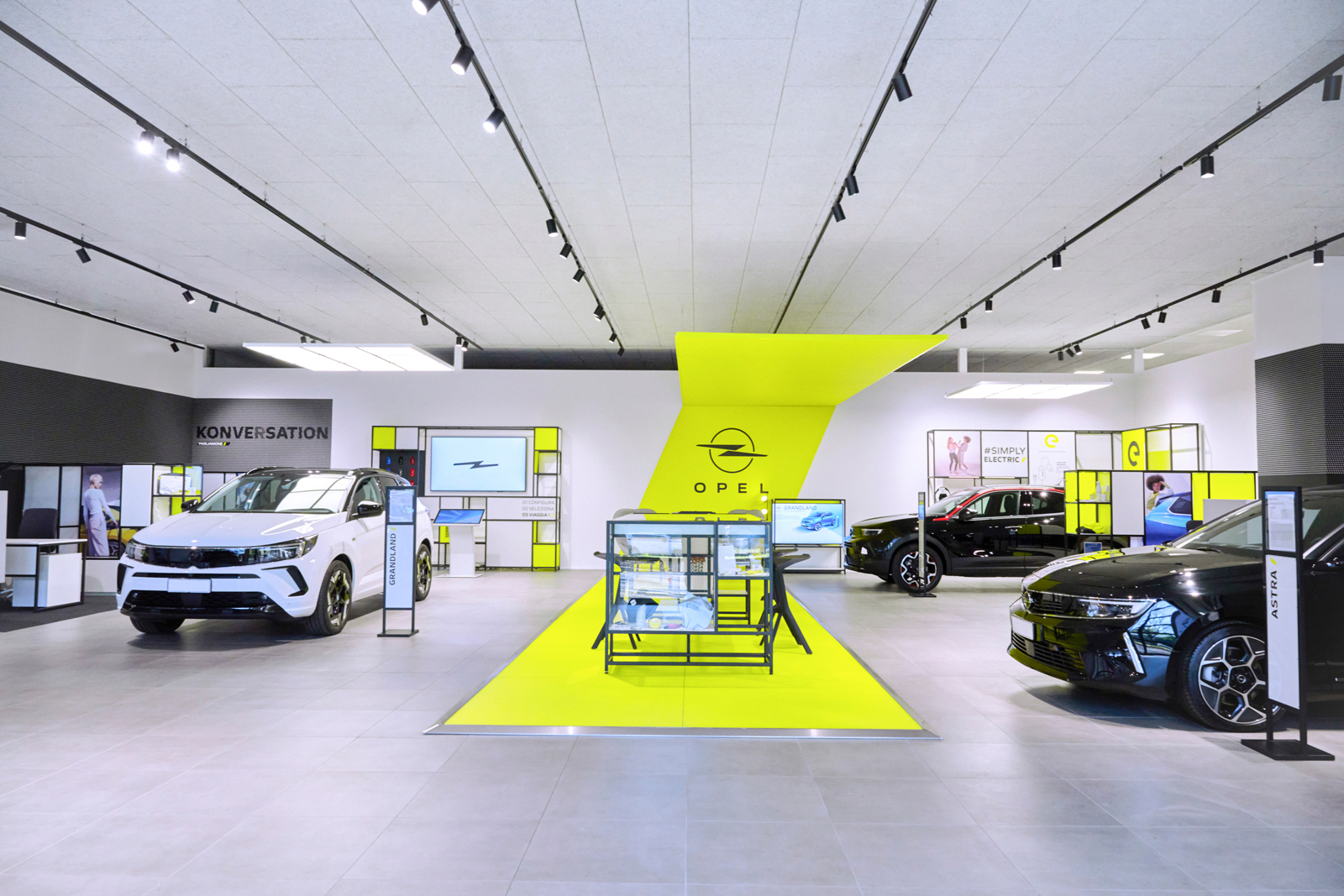 Opel’den yeni showroom konsepti