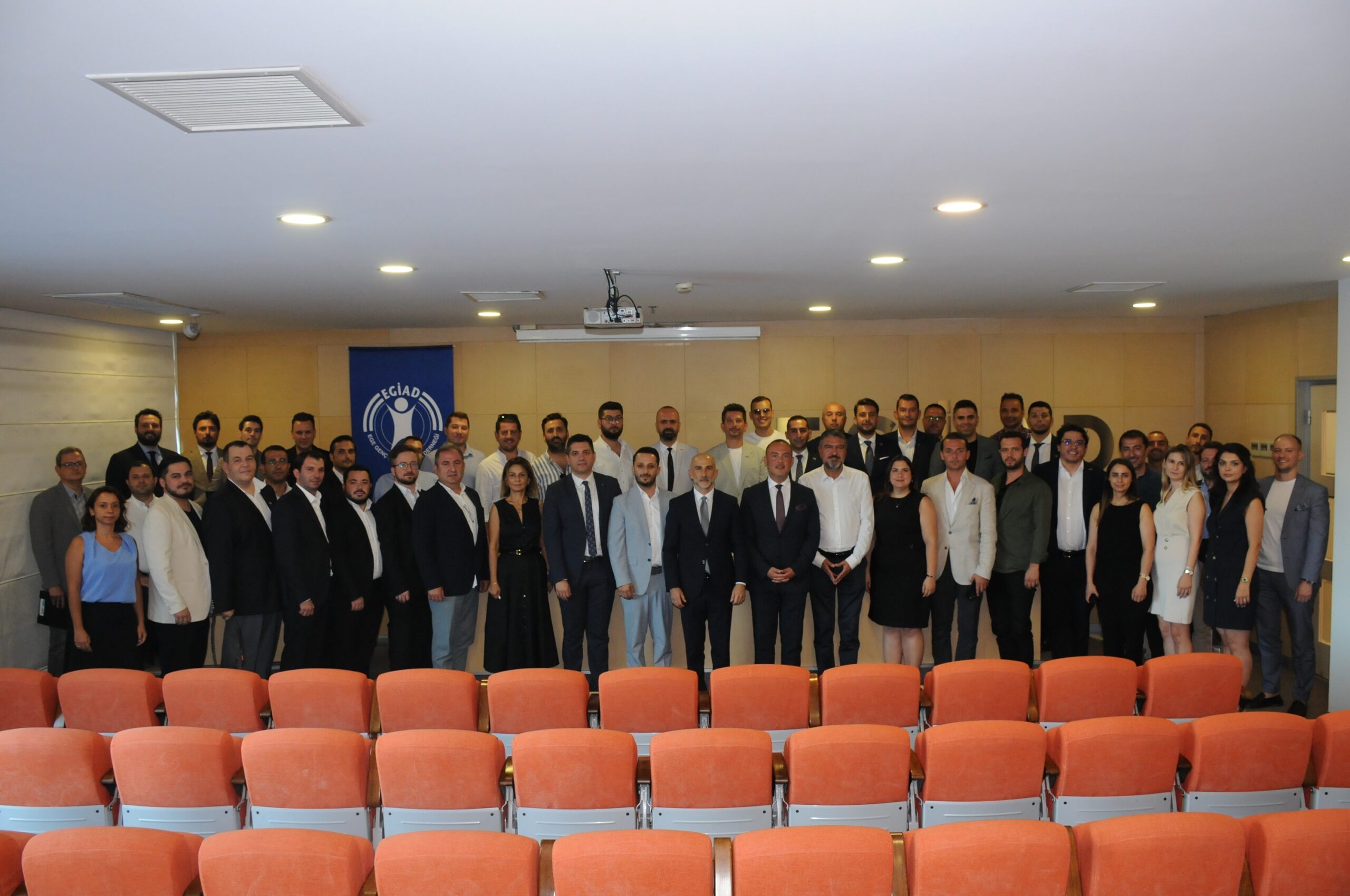 EGİFED Olağanüstü Genel Kurul’da TÜGİK’ten Ayrılma Kararı Aldı