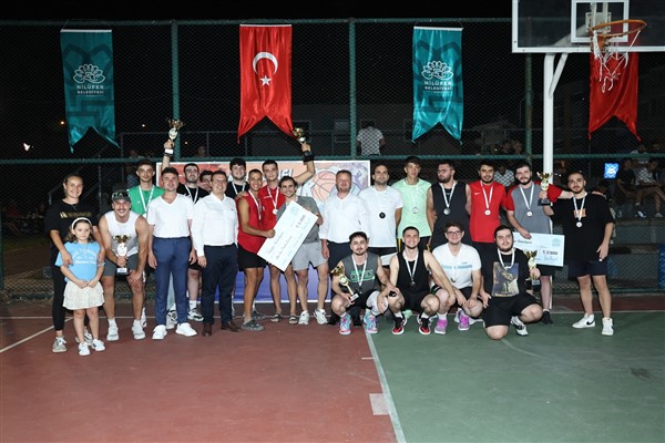 30 Ağustos Gençlik Turnuvası Zafer Kupası ödülleri sahiplerini buldu