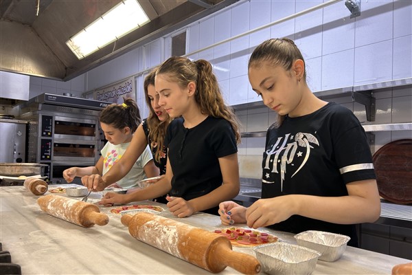 Bornova’da Minik Şefler Atölyesi düzenlendi