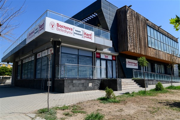 Bornova’da Kent Market şubesi 4’ten 6’ya çıkıyor