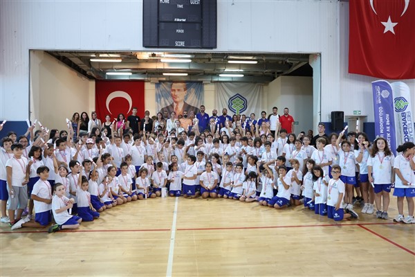 Bakırköy Belediyesi Yaz Spor Okulları kapanış töreni yapıldı